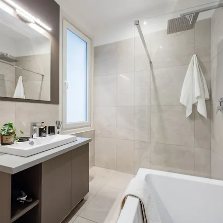 3br By New York Cafe In Iconic District بودابست