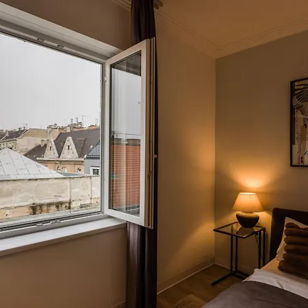 3br By New York Cafe In Iconic District * بودابست
